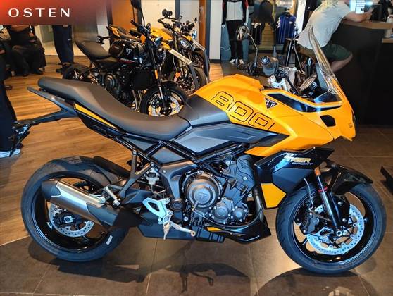 TRIUMPH TIGER 800 SPORT TRIUMPH TIGER 800 SPORT